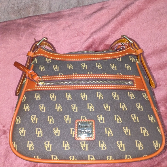 NWTs Dooney & Bourke Gretta Small Presley in Brown Tmorw 🤎 - Picture 2 of 5